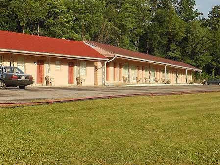 הנטינגדון Motel 22 Mapleton Depot מראה חיצוני תמונה